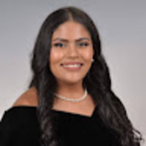 Meet your Posher, Alanna